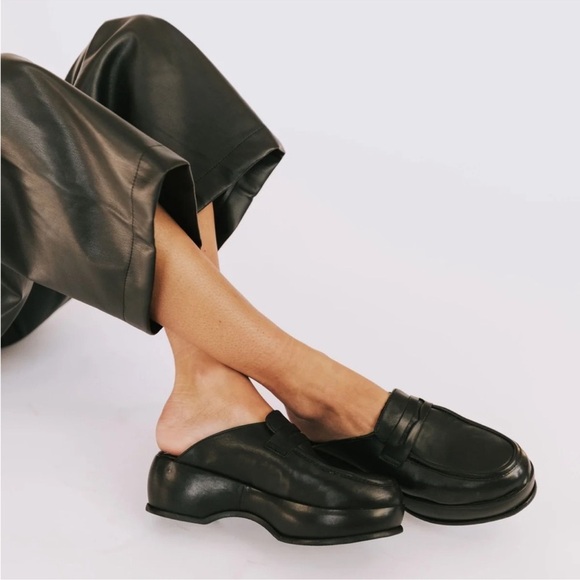 NWOB Free People Winston Black Leather
Platform Loafers Mules size 36 US 6 - Picture 4 of 15